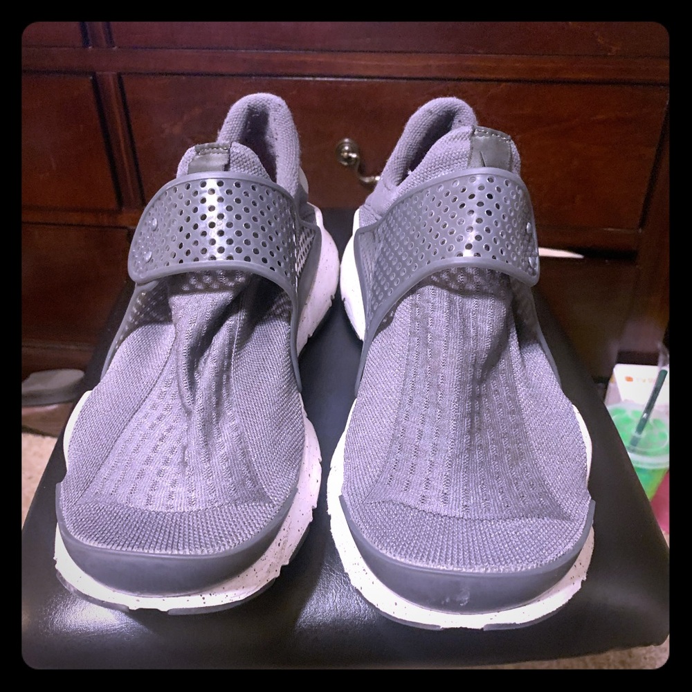 Nike sock darts